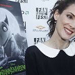 Interview: Winona Ryder Talks About Her Telepathic Connection with Tim Burton and 'Frankenweenie'